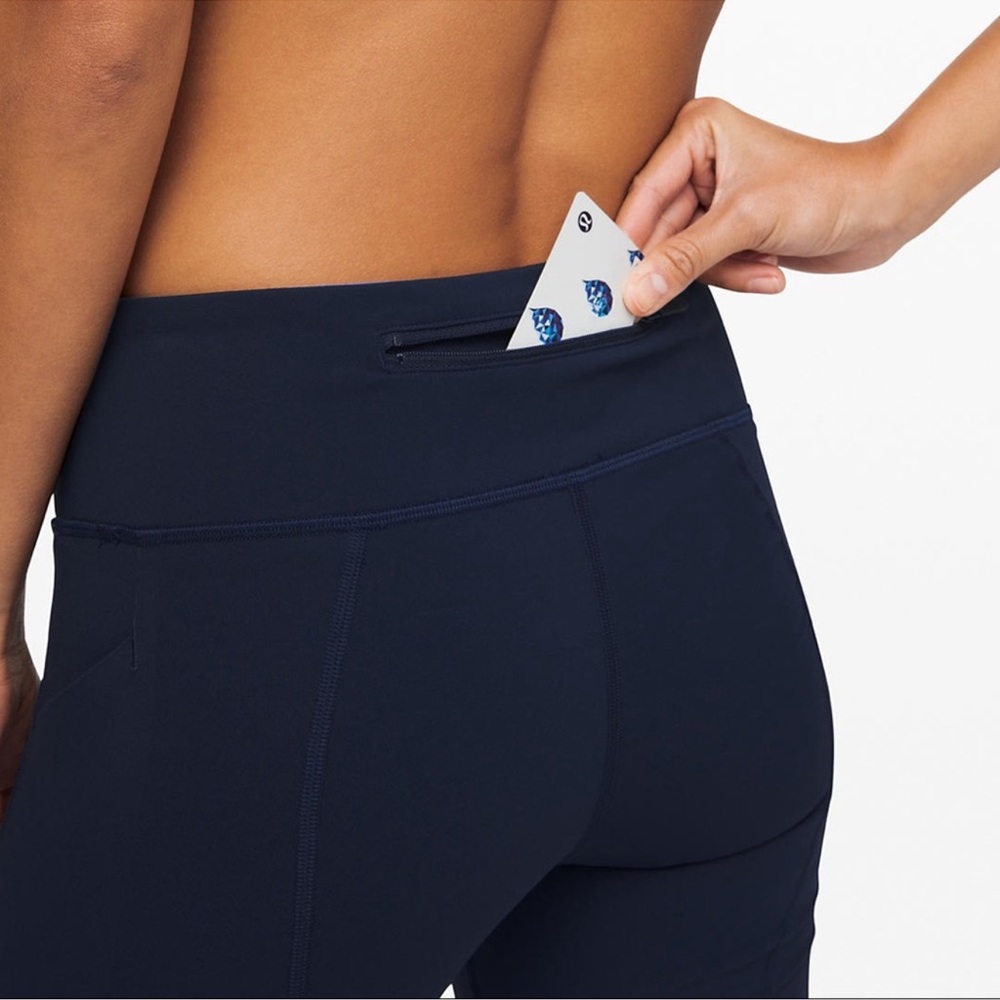 LULULEMON NAVY BLUE PACE RIVAL CROP 22” FULL LUXTREME